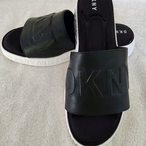 DKNY Platform Slides